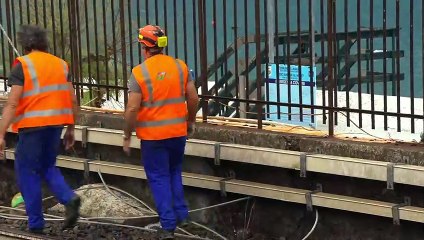 Lavagna, tromba d'aria: tetti divelti, cabine balneari finiscono sui binari