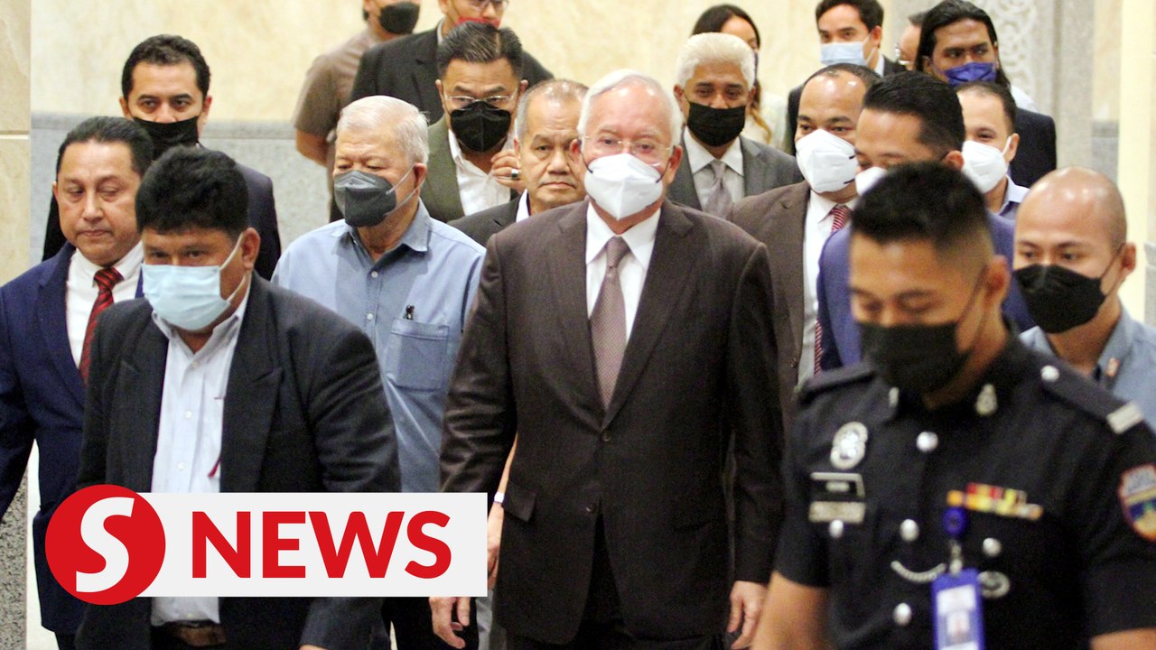 Najib's 'many hats' enabled him to commit SRC offences, Federal Court hears