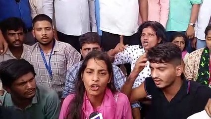 RUSU Election 2022- नहीं मिला टिकट रो पड़ी निहारिका, लगाया जातिवाद का आरोप