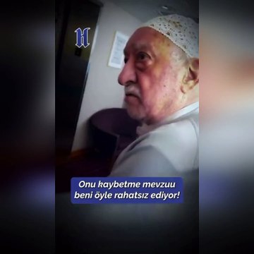 Gülen,yapmış oldukları tarihi hatalardan dolayı ızdırapla kıvrandığını söylüyor. Herşeyi kaybetmekten korktuğunu söylüyor.