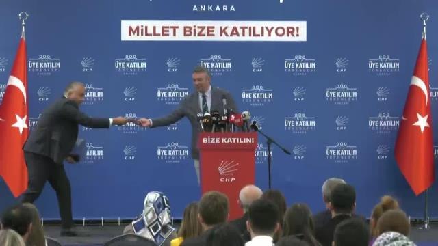 CHP'ye Yeni Katılan Sevgi Dal: Eğer İstanbul Sözleşmesi Gerçekleştirilseydi Benim Kızım Şu An Yanımda Olurdu
