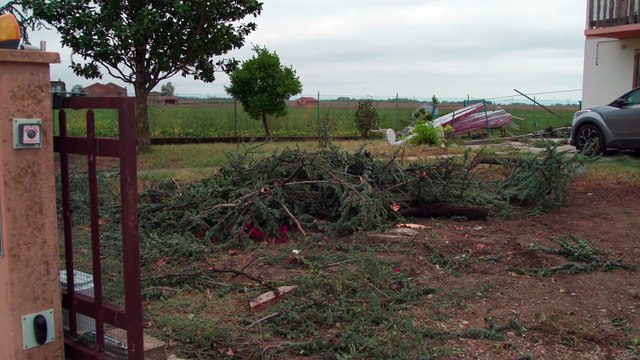 Maltempo, paura e danni a Bondeno per il violento temporale: Sembrava venisse giù il mondo