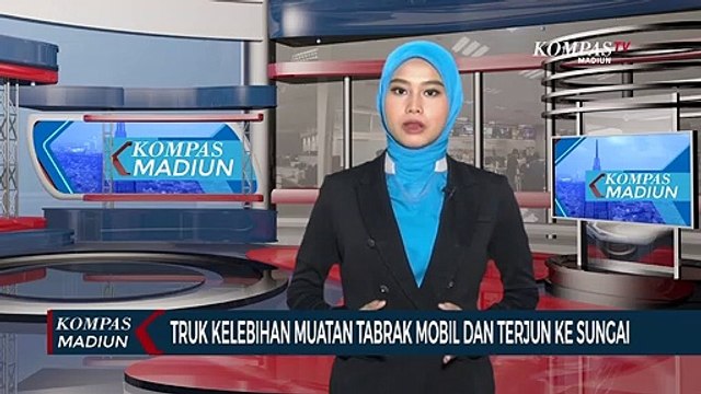Truk Kelebihan Muatan Tabrak Mobil Dan Terjun Ke Sungai