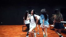 NewJeans (뉴진스) 'Cookie' Dance Practice