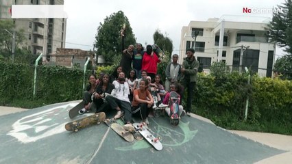 شاهد: إثيوبيات يكسرن حواجز الصور النمطية بالتزلج على الألواح