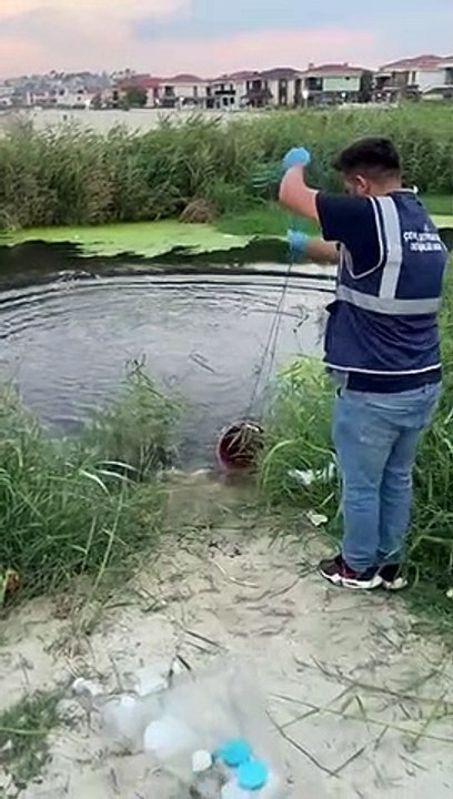 Çevre, Şehircilik ve İklim Değişikliği Bakanlığı, Tekirdağ Kınıklı Deresi’ndeki siyah renkli kirliliğe inceleme başlattı