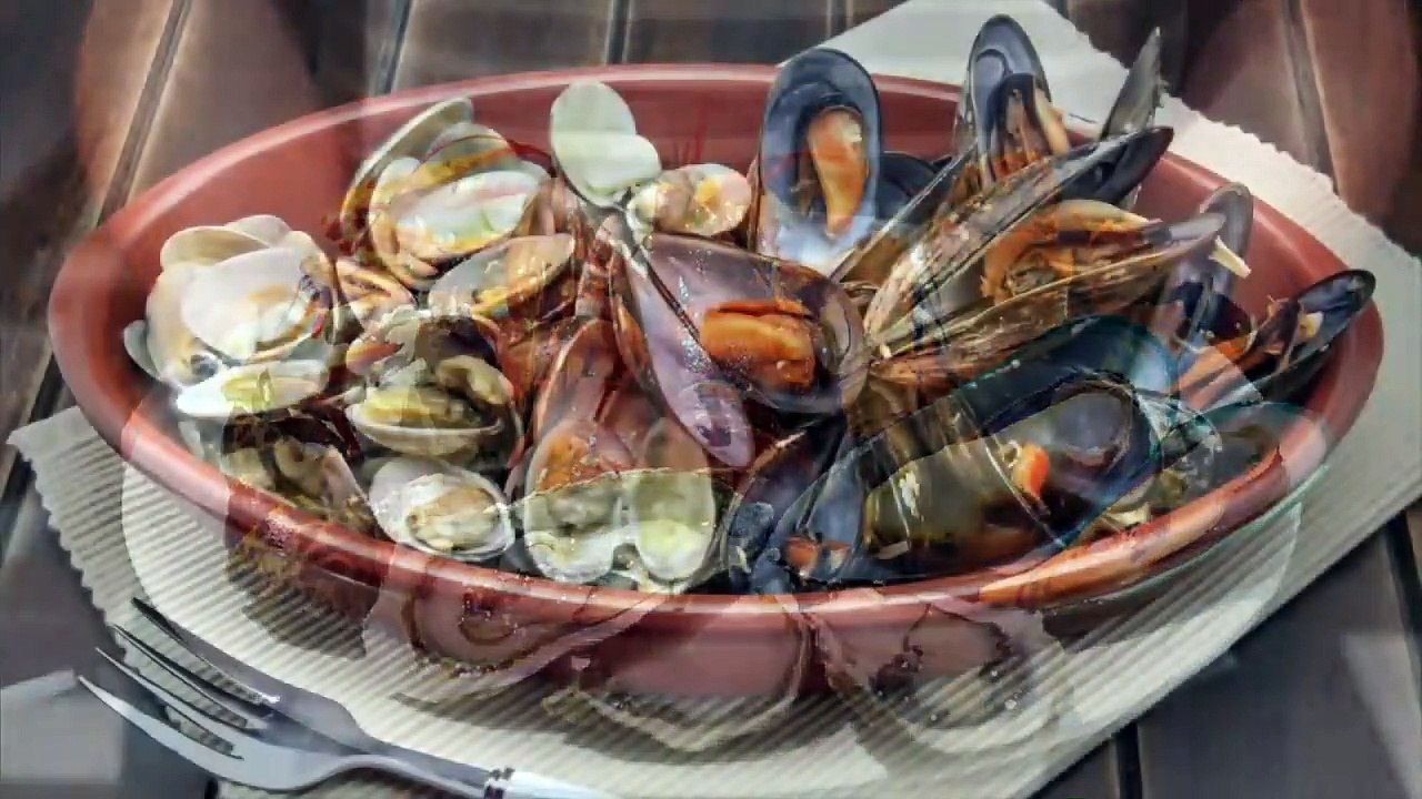 7 Surprising Reasons for an Iodine Deficiency Dr. Berg video