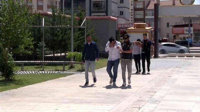Son Dakika | Narkotik ekiplerinden uyuşturucu operasyonu: 2 gözaltı