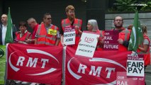 Streik lähmt Zugverkehr in Großbritannien – nur jeder fünfte Zug fährt