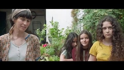 Tráiler "La casa entre los cactus", ópera prima de Carlota González-Adrio, protagonizada por Ariadna Gil, Daniel Grao y Ricardo Gómez.