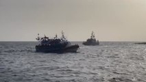 Migranti, maxisbarco a Lampedusa, arrivate oltre 300 persone