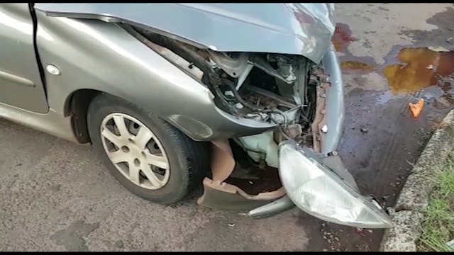 Idoso fica ferido em forte colisão na Av. Rocha Pombo