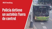 Heroico policía se sube a un autobús sin control para salvar a los pasajeros