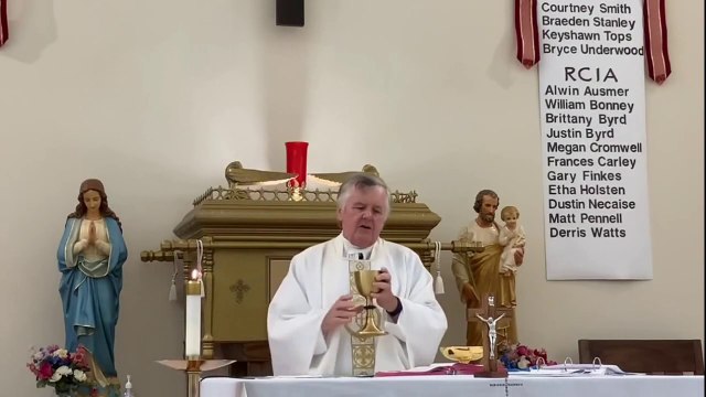 Catholic Mass Today I Daily Holy Mass I Friday August 19 2022 I English Holy Mass I 5.00 AM