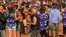 Thousands of music fans travel to Broken Hill in New South Wales