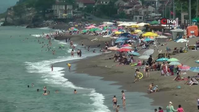 Uzmanından güneş yanıklarına karşı uyarı: Güneş koruyucu kremler yenilenmeli