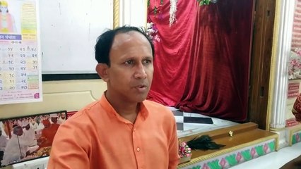 बर्फ की झांकियों से सजा मंदिर, बाल गोपाल का किया अद्भुत श्रृंगार, देखें वीडियो