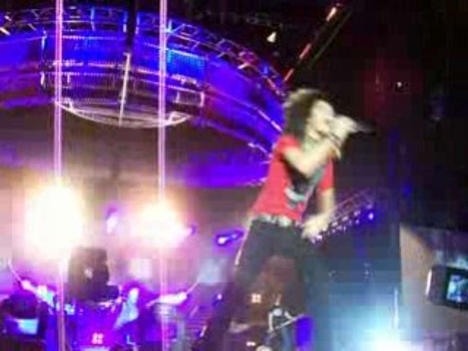 Tokio hotel Paris Bercy 10.03.2008 extrait Heilig