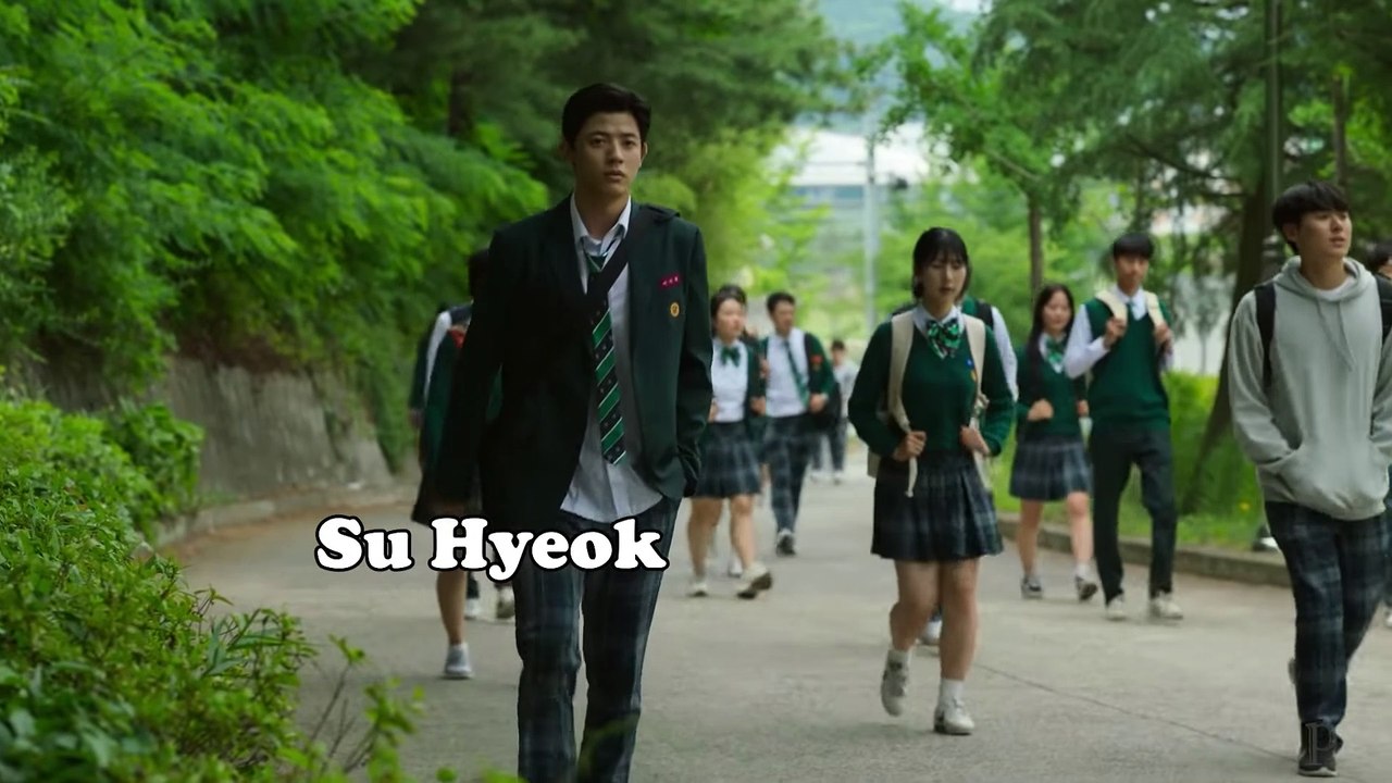 High School Students Turn Into Zombies And Run Wild Amongst Their Classmates (Part 1)