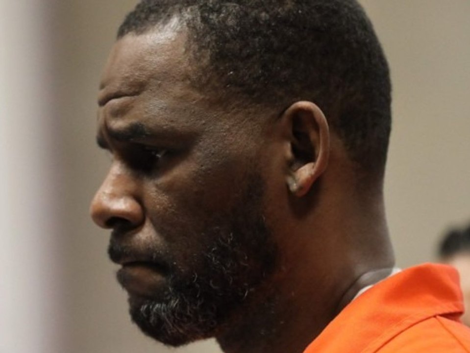 Weitere Jahrzehnte Haft für R. Kelly? Frau aus Sextape sagt aus