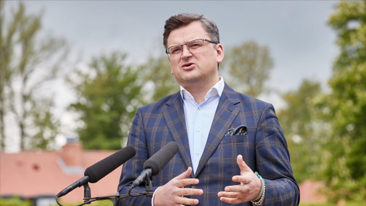 Ukrainischer Außenminister: Nord Stream 2 öffnen entspricht 