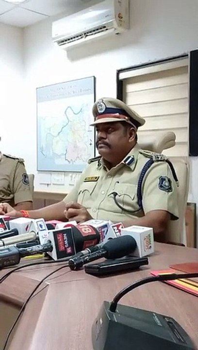 Surat Police Press Conference,advocate mehul boghara  case