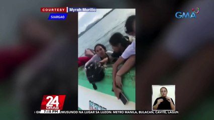 Bangkang sinasakyan ng grupo ng kabataan sa Siargao, biglang tumaob habang nagpapa-picture sila | 24 Oras
