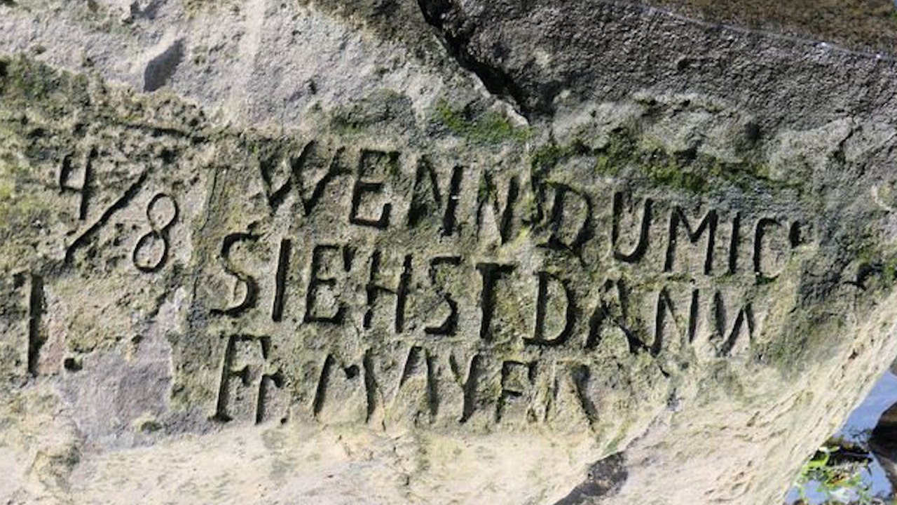 « Si vous me voyez, pleurez » : les «pierres de la faim», ces témoins des sécheresses à travers les siècles