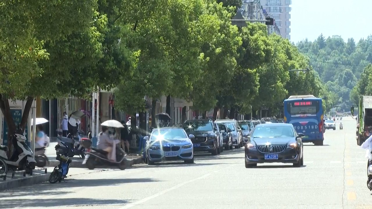 China issues first national drought alert of the year amid record heatwave