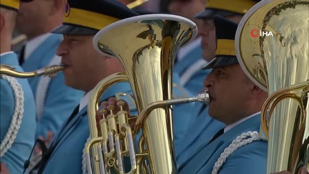 Cumhurbaşkanlığı Tüfekli Gösteri Bölüğü ve Mehteran Birliği'nden görkemli gösteri
