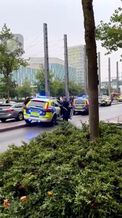 Deux personnes ont été blessées dans une fusillade, hier, en fin d'après-midi dans un centre commercial de Malmö, dans le sud de la Suède