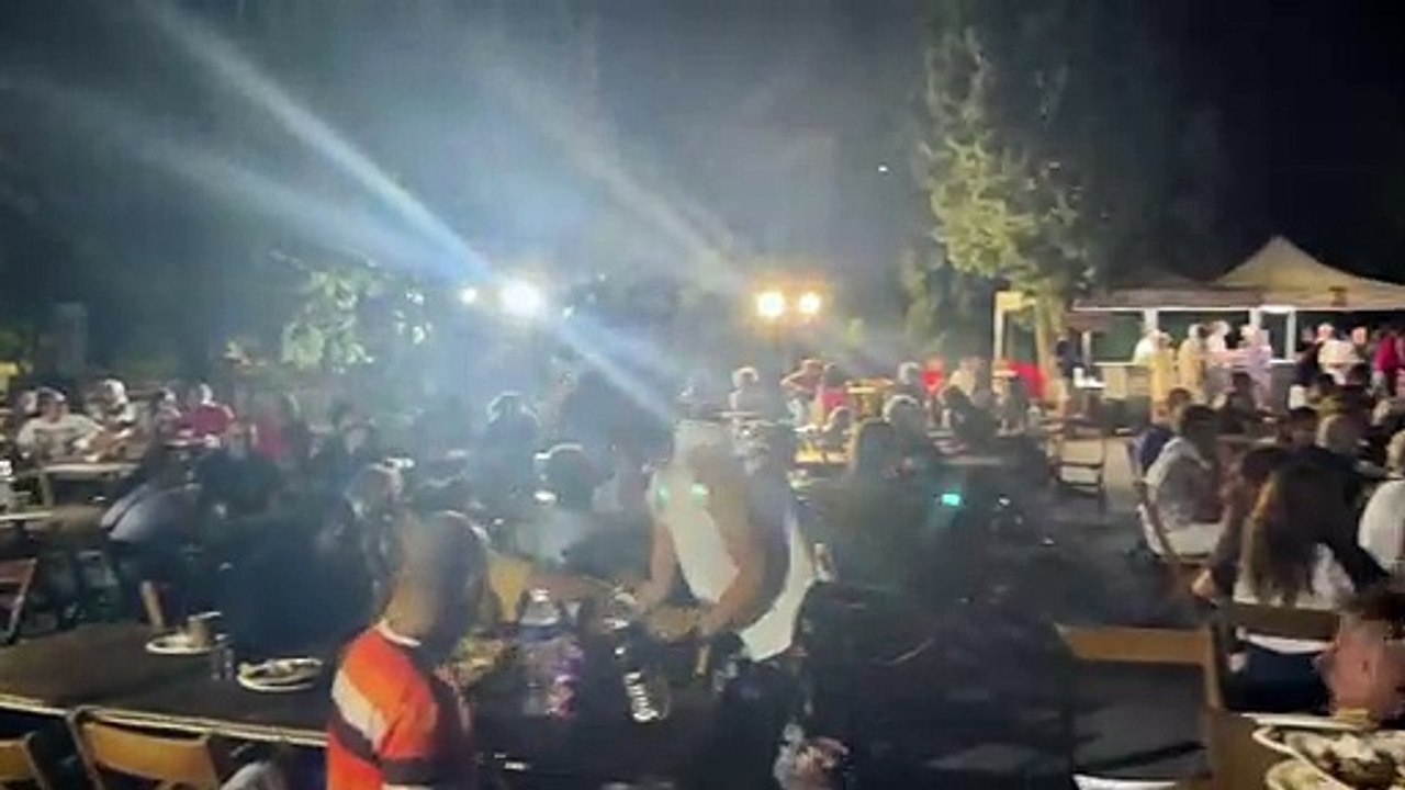 Libération de Martigues. C'est soir de bal à La Couronne