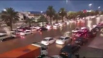 Mekke ve Medine'de şiddetli yağış