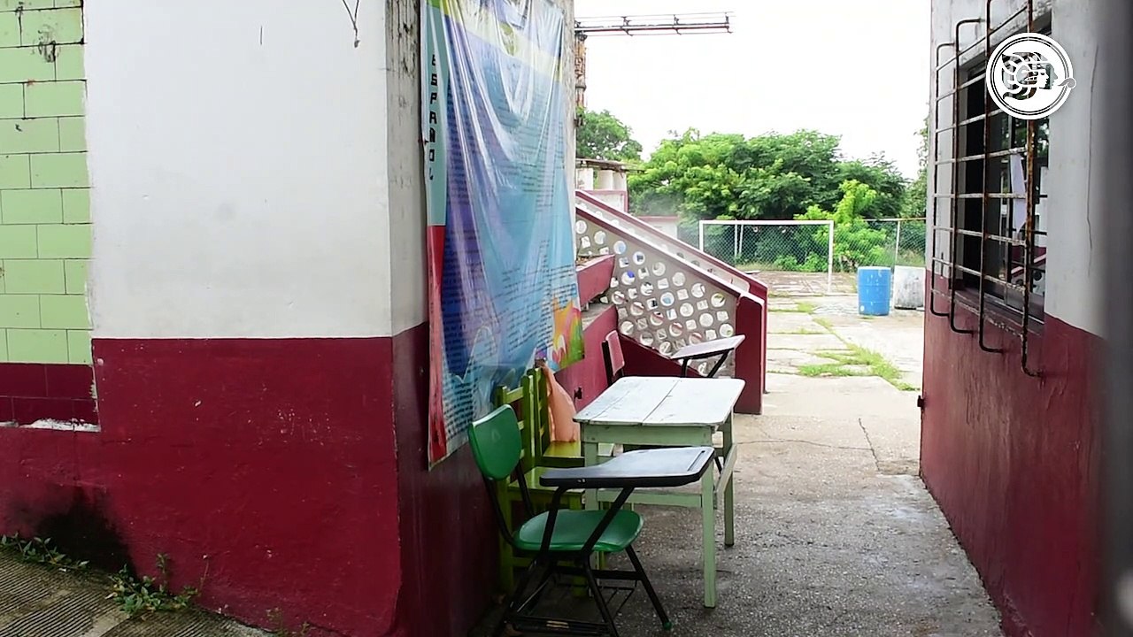 Piden apoyo 20 escuelas por robo de cables, falta de agua y mantenimiento