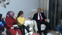 Cumhurbaşkanı Erdoğan, kentsel dönüşüm hak sahibi ailenin evine konuk oldu