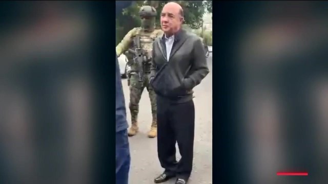 Detienen a Jesús Murillo Karam por caso Ayotzinapa