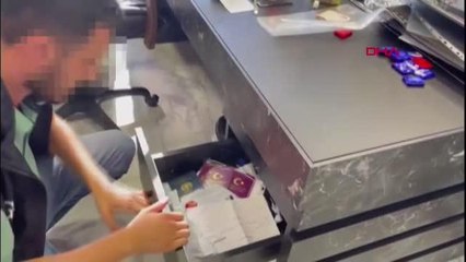 Son dakika haberi! ZEYTİNBURNU'NDA SAHTE BELGE DÜZENLEYEN İŞ YERİNE OPERASYON
