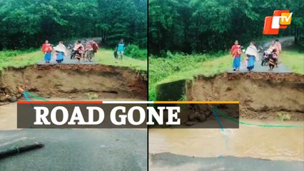 Road Washed Away In Flood In Tumudibandha Sirla Panchayat In Kandhamal, Odisha