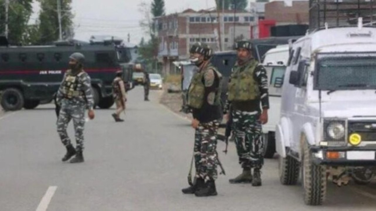 SIA raids several locations in J&K’s Baramulla, Poonch, Kupwara in terror funding case
