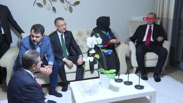 CUMHURBAŞKANI ERDOĞAN, KENTSEL DÖNÜŞÜM PROJESİNDE HAK SAHİBİ AİLENİN EVİNE MİSAFİR OLDU