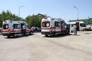 Elazığ haber... Elazığ'da öğrenci minibüsü ile otomobil çarpıştı: 5 yaralı