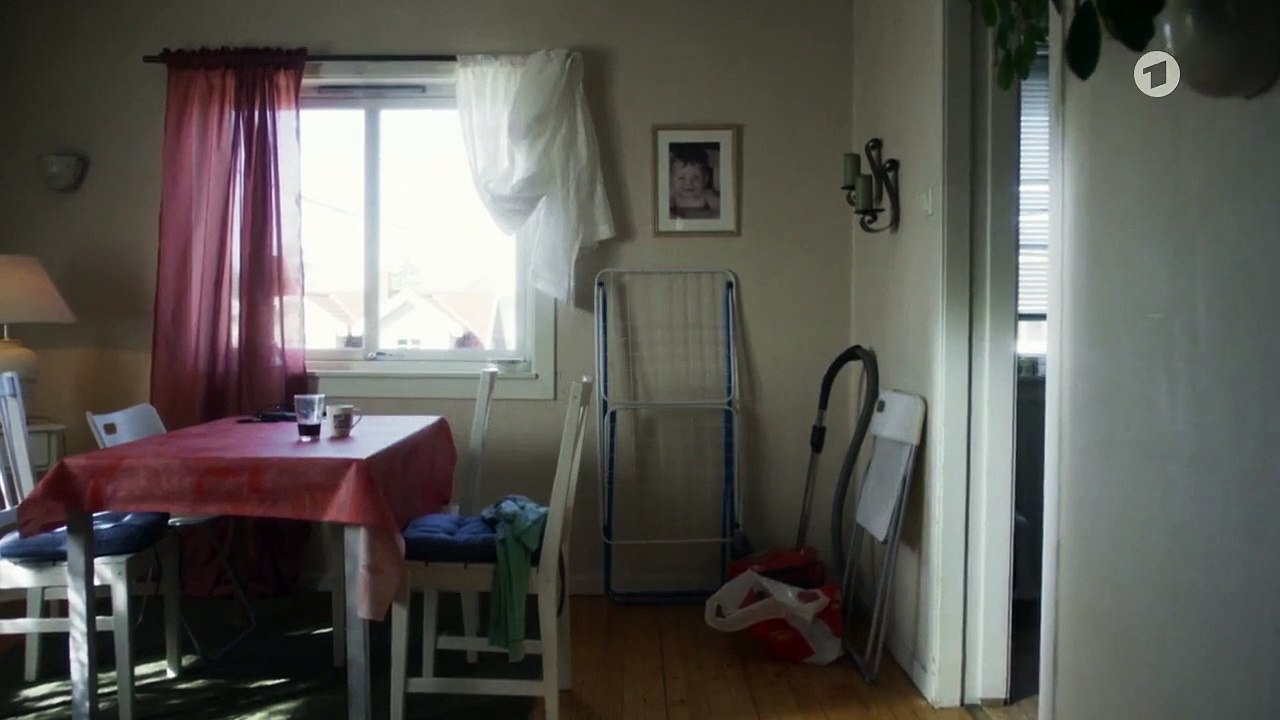 Nudes - Nackt im Netz Staffel 1 Folge 9 HD Deutsch