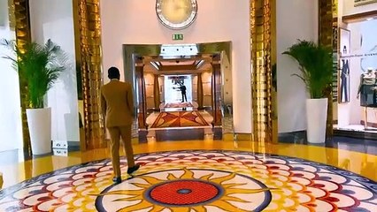 Living in Most Luxurious Hotel in the World | एक दिन का किराया 20 लाख रूपये | CRAZY XYZ