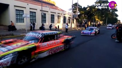 Turismo Carretera. Caravana de Autos Antiguos.