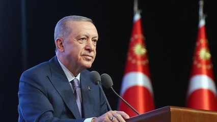 Son Dakika: Cumhurbaşkanı Erdoğan, geçen yıl 13 lira olan çekirdeksiz sultani kuru üzümün TMO alım fiyatının 27 lira olarak belirlendiğini duyurdu
