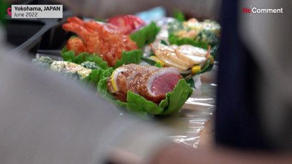 Япония: Пластиковая еда послужила искусству