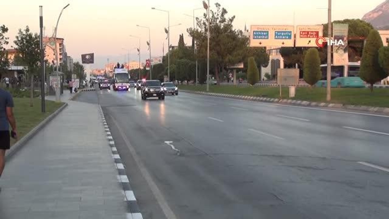 Manisa haberi! Cumhurbaşkanı Erdoğan Manisa Büyükşehir Belediyesi'nin açılışını gerçekleştirdi