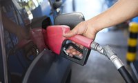 Procon de Cajazeiras fiscaliza postos de combustíveis para garantir redução no preço da gasolina