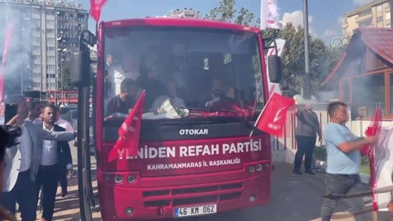 Kahramanmaraş haberleri! KAHRAMANMARAŞ - Yeniden Refah Partisi Genel Başkanı Erbakan, partisinin il kongresine katıldı