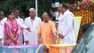 CM Yogi in Raebareli: रायबरेली पहुंचे CM Yogi, साथ में कई बड़े नेता मौजूद..देखिए LIVE तस्वीरें